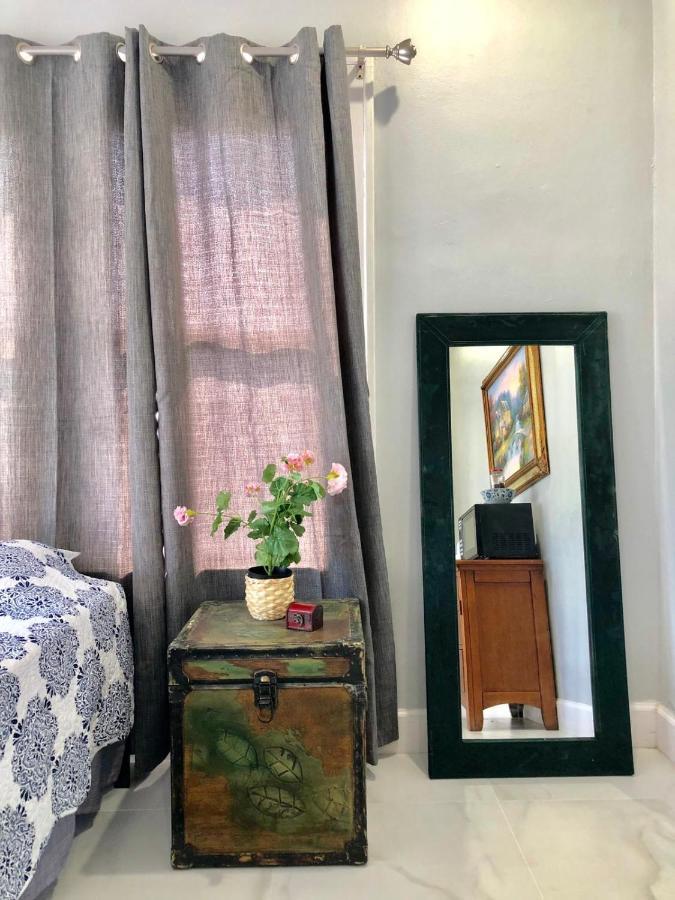 Habitación en casa particular Sunny And Charming Next To Mia