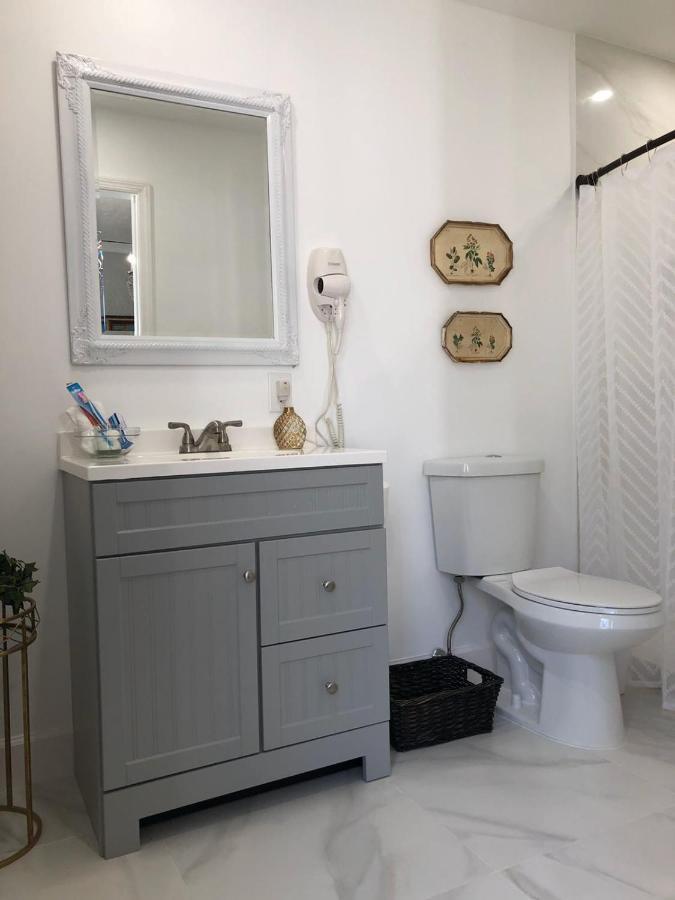 Habitación en casa particular Sunny And Charming Next To Mia Miami